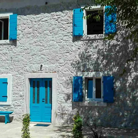 Ive By Interhome *